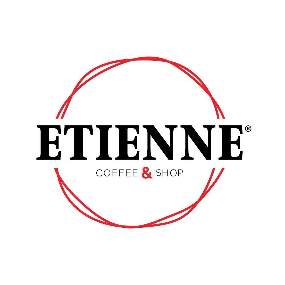 ETIENNE® Coffee & Shop - Votre destination pour savourer des boissons gourmandes, des cafés fraîchement torréfiés, des thés de qualité et des produits gourmands dans une atmosphère accueillante.